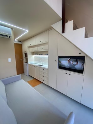 Deluxe Duplex, Pool View | Living area | Flat-screen TV - Duplex Vista Piscina by La Playa (Ipojuca)
