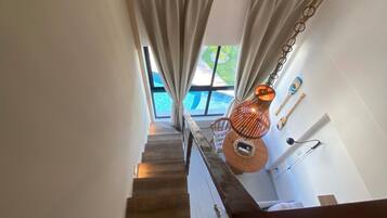 Deluxe Duplex, Pool View