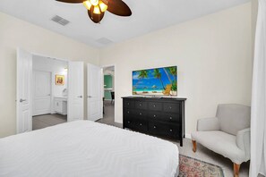 5 bedrooms, desk, iron/ironing board, travel crib