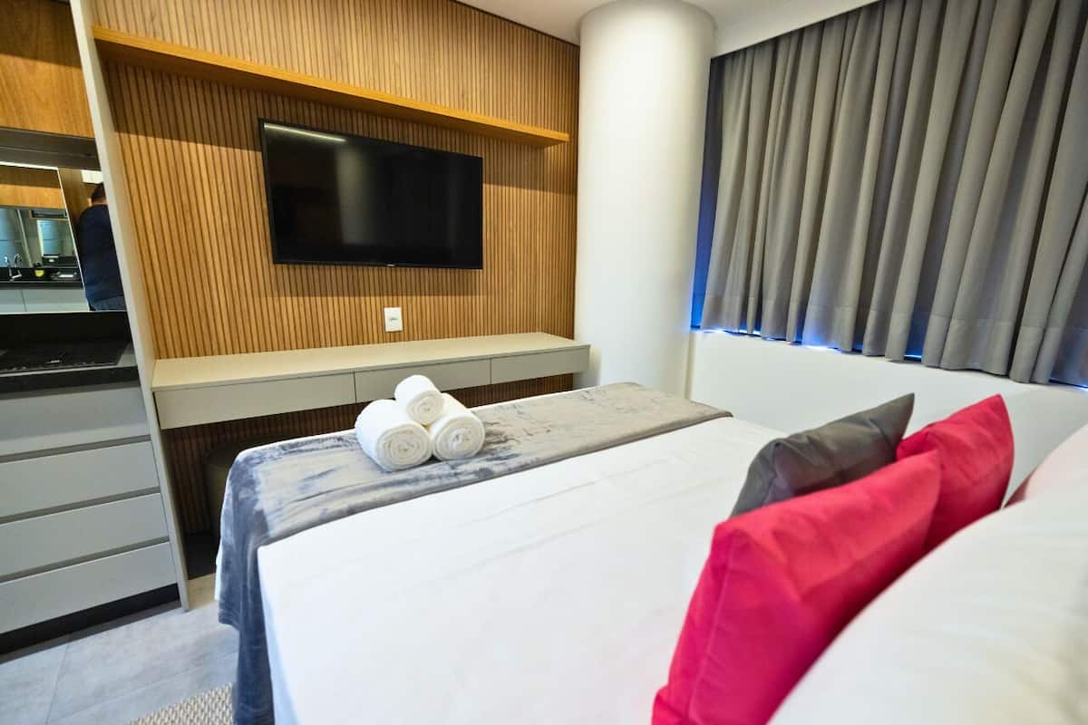 Premium studio, uitzicht op stad | Geluiddichte muren, gratis wifi