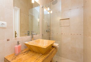 Hair dryer, towels