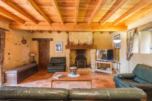 Reproductor de DVD y tenis de mesa 