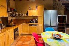 Geschirrspüler, Hochstuhl