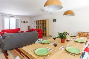 Interior - Villa Javert - Three Bedroom Villa, Sleeps 6 (Margon)