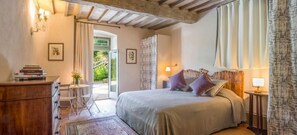 6 Schlafzimmer, Bügeleisen/Bügelbrett, WLAN, Bettwäsche