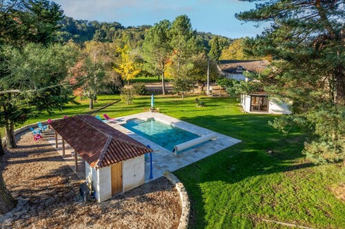 Maison Jospin - Eleven Bedroom Villa, Sleeps 18
