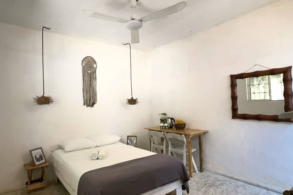 Classic Bungalow, 1 Double Bed, Kitchenette | 1 bedroom, free minibar items, iron/ironing board, free WiFi