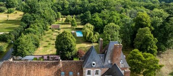 Chateau Seiguier - Six Bedroom Castle, Sleeps 12