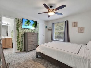 3 bedrooms, desk, iron/ironing board, free WiFi - Renovated 3BR Home Close to Campus and Downtown (Tallahassee)