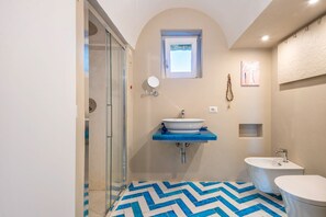 Haartrockner, Handtücher