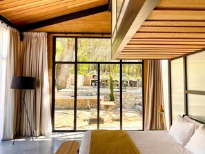 6 dormitorios, tabla de planchar con plancha, Internet y ropa de cama