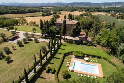 Villa Ristori - Nine Bedroom Villa, Sleeps 18