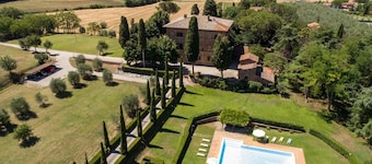 Villa Ristori - Nine Bedroom Villa, Sleeps 18