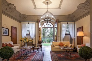 Fireplace, DVD player, table tennis