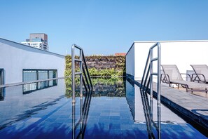 Outdoor pool - Pinheiros piscina vaga -Brazilian Corner (São Paulo)
