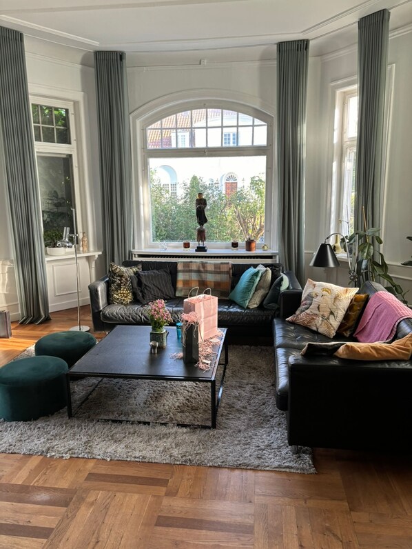 Apartment - Villa Apartment With Private Garden (Hellerup)