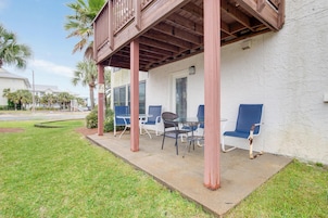 Apartamento, varias camas (Beachview 107) | Terraza o patio