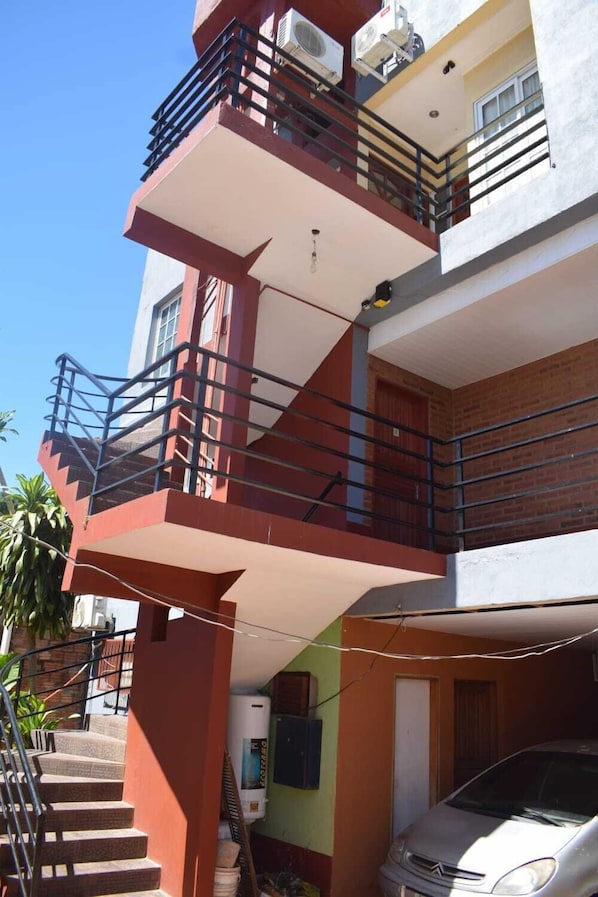 Front of property - Apart Guerrero (Puerto Iguazú)