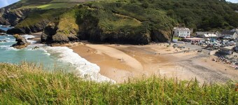 Holly Cottage, Newcastle Emlyn