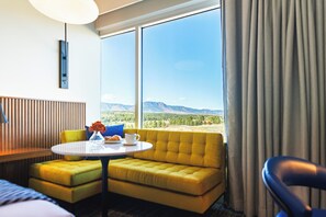 Room, 1 King Bed, Mountain View (Partial View) | Hypo-allergenic bedding, minibar, in-room safe, desk