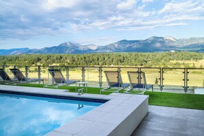 Outdoor pool, pool cabanas (surcharge), pool umbrellas