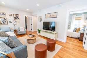 3 Schlafzimmer, Zimmersafe, Bügeleisen/Bügelbrett, Reisekinderbett
