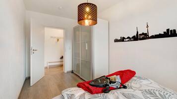 1 bedroom, free WiFi, bed sheets