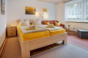 1 bedroom, free WiFi, bed sheets