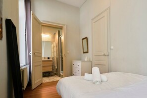 1 soveværelse, strygejern/strygebræt, internetforbindelse, sengetøj