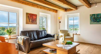 Ferienwohnung 'Gästehaus Wüpping 3' mit Bergblick, privater Terrasse und Wi-Fi