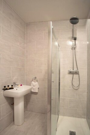 Shower, towels