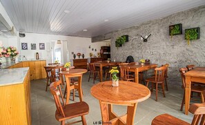 Free daily buffet breakfast - Pousada Brisa Do Morro (Natal)