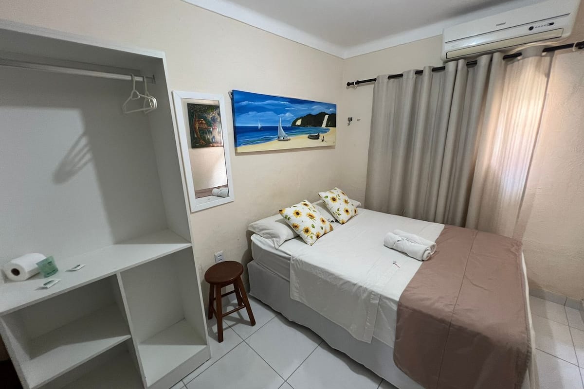 Economy Double Room | WiFi (free), bed sheets