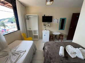 Habitación triple estándar | Wifi gratis y ropa de cama
