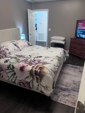 3 bedrooms, free WiFi, bed sheets
