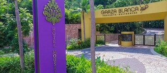 1BD Garza Blanca Oceanview Pool Beach Resort