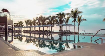 1BD Oceanview Suite Garza Blanca in Cabo