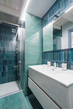 Bathroom - DOMUS XENIA (San Giorgio a Cremano)