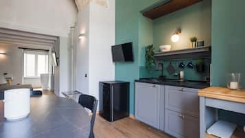 Deluxe Double Room, Garden View (Ischia) | Private kitchen | Fridge, espresso maker, coffee/tea maker, electric kettle