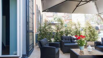 Deluxe tweepersoonskamer | Terras