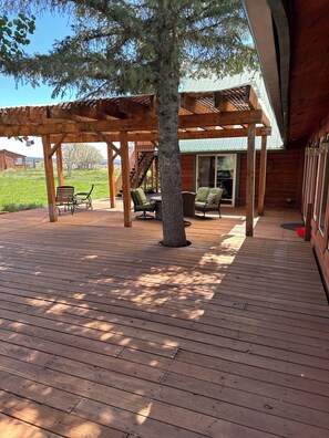 Porch - Mount Peale Country Inn and Cabins (La Sal)