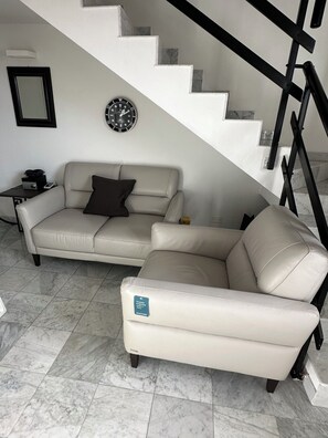 Living area - Marble apartment in Prato (Prato)