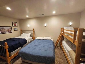6 quartos, Wi-Fi, roupa de cama