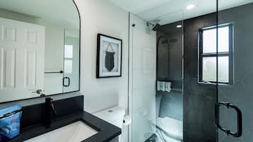 Apartment, Patio | Bathroom