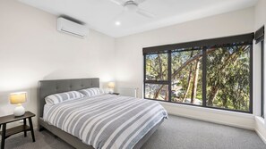 5 soverom, strykejern/-brett, wi-fi og sengetøy