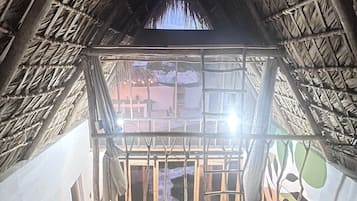 1 多间卧室、办公桌、笔记本电脑工作区、熨斗/熨板