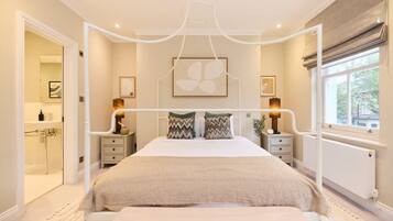 House (5 Bedrooms) | Exterior