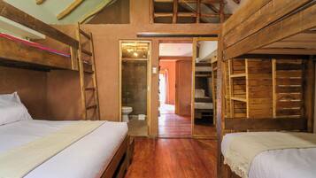 3 bedrooms, premium bedding, iron/ironing board, free WiFi