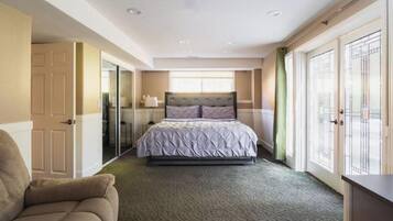 3 bedrooms, iron/ironing board, bed sheets