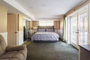 3 habitaciones, tabla de planchar con plancha y ropa de cama 